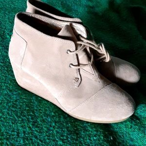 Tom's chunky heels